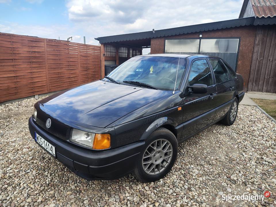 Volkswagen Passat B3 18 1990r Zadbany 90KM Passat mazowieckie Ostrołęka