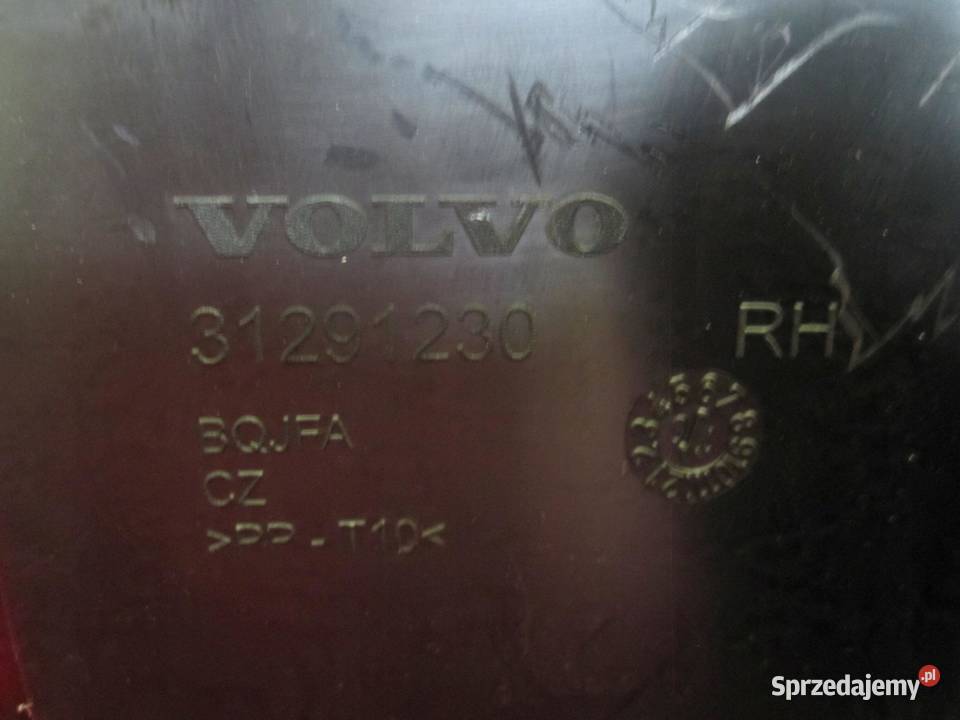 VOLVO S60 II 11r kratka wentylacyjna nadwozia