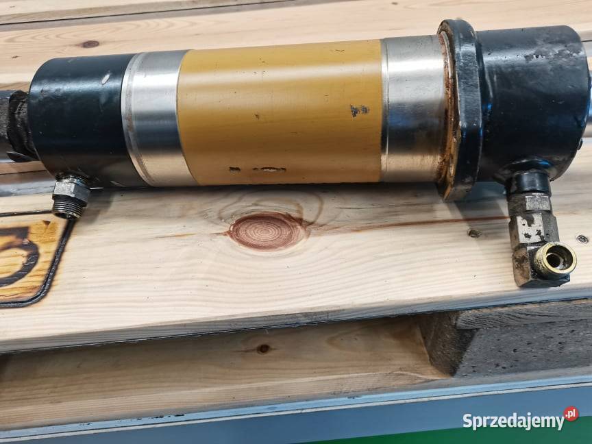 Siłownik wspomagania Holland LM 435 Spicer przód wielkopolskie