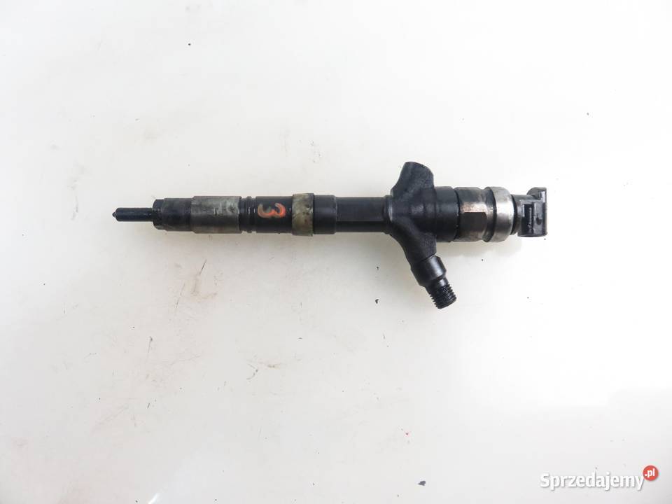 WTRYSKIWACZ TOYOTA AVENSIS T25 20 D4D 236700G040