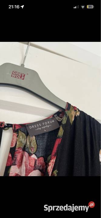 Suknia w róże Hyżne