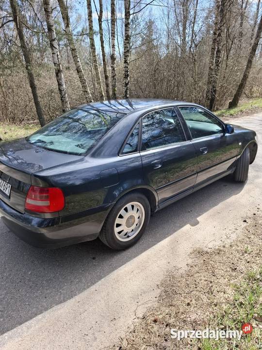 Audi a4 16 benz 197 przebiegu 1 wlasciciel Kłobuczyno
