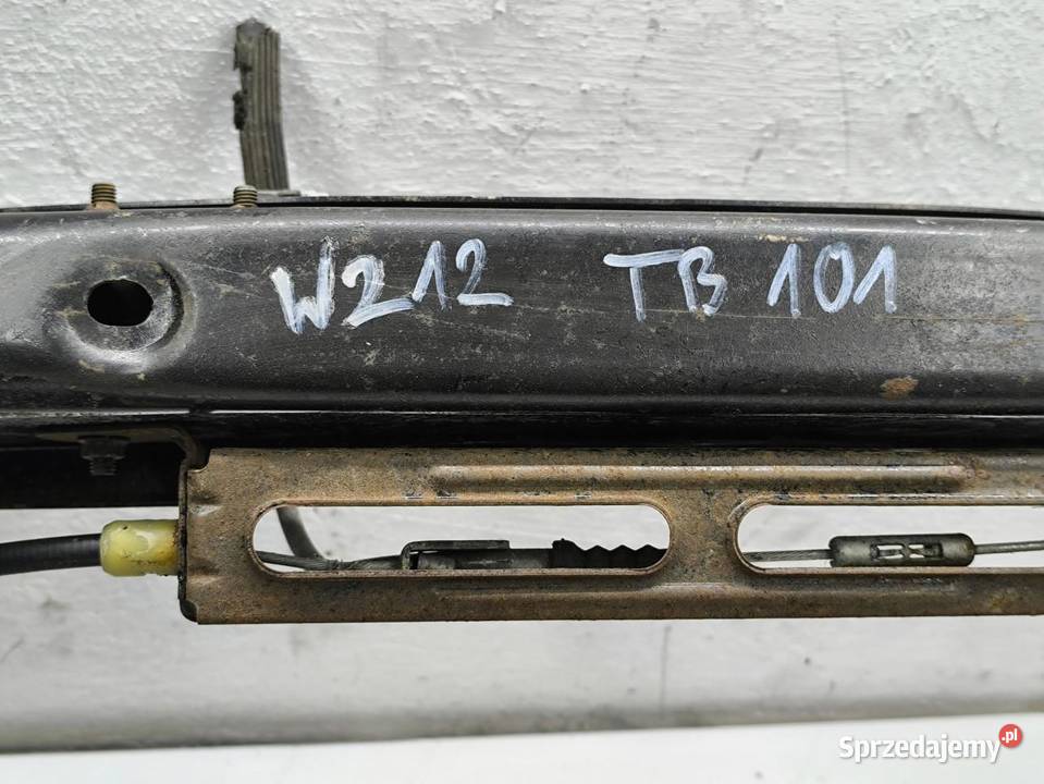 SANKI WÓZEK BELKA TYŁ MERCEDES ECLASA W212 22CDI sprzedam