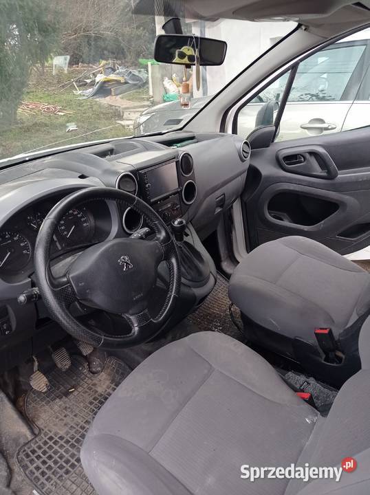 Peugeot Partner Long 2013r 16 HDI brygadowka Rok produkcji 2013 Partner