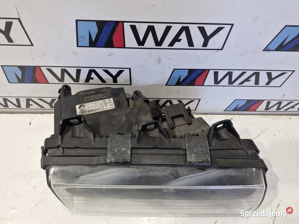 8353802 BMW E36 LAMPA REFLEKTOR PRAWY PRZÓD osobowe dolnośląskie