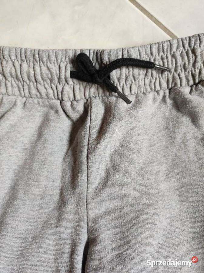 spodnie spodenki chłopca bawełniane sportowe świętokrzyskie Kielce