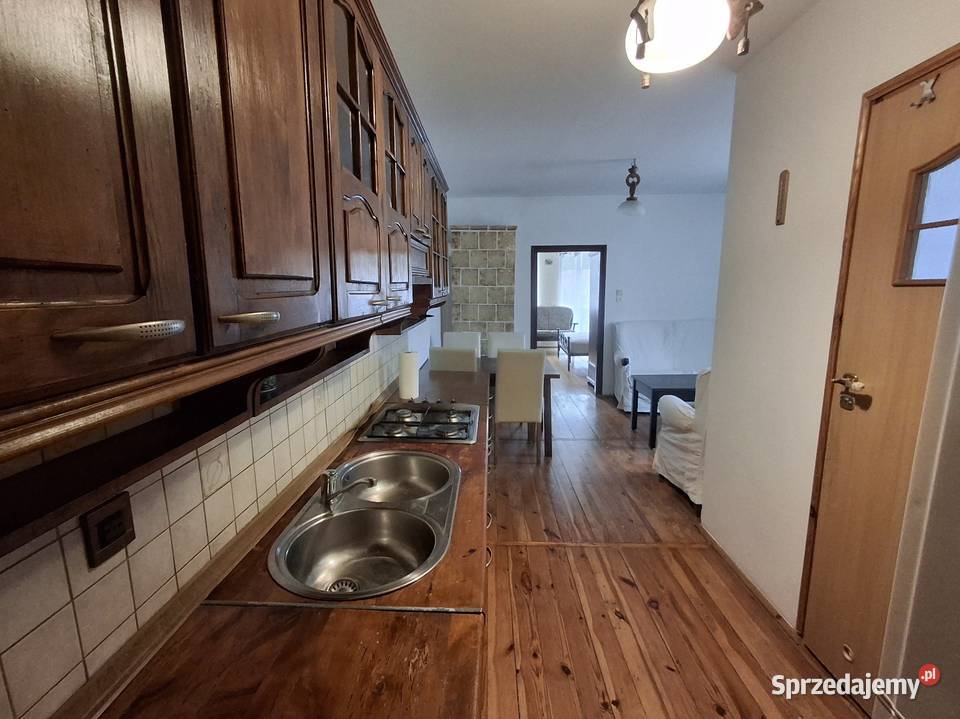 Sprzedam kamienicę z 2 niezależnymi mieszkaniami