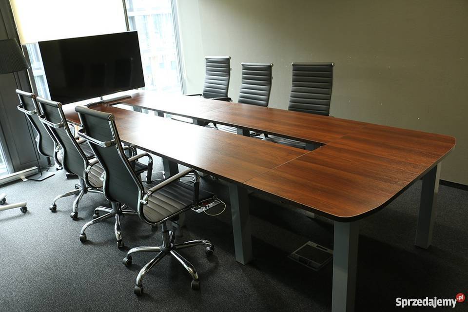 Mikrobiura w budynku klasy A plus na Warszawa