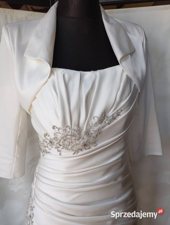 Suknia ślubnaS