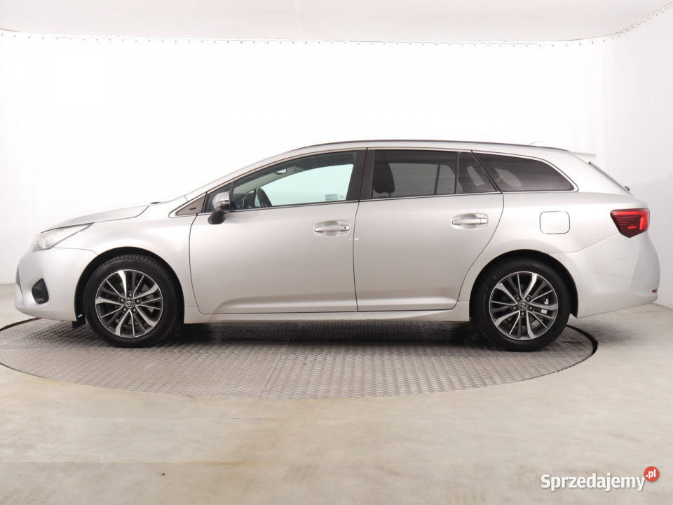 Toyota Avensis 20 D4D światła przeciwmgielne śląskie sprzedam