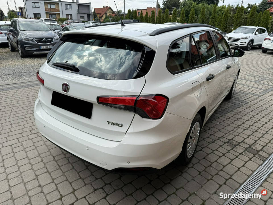 Fiat Tipo Rezerwacja II 2016 Orzech