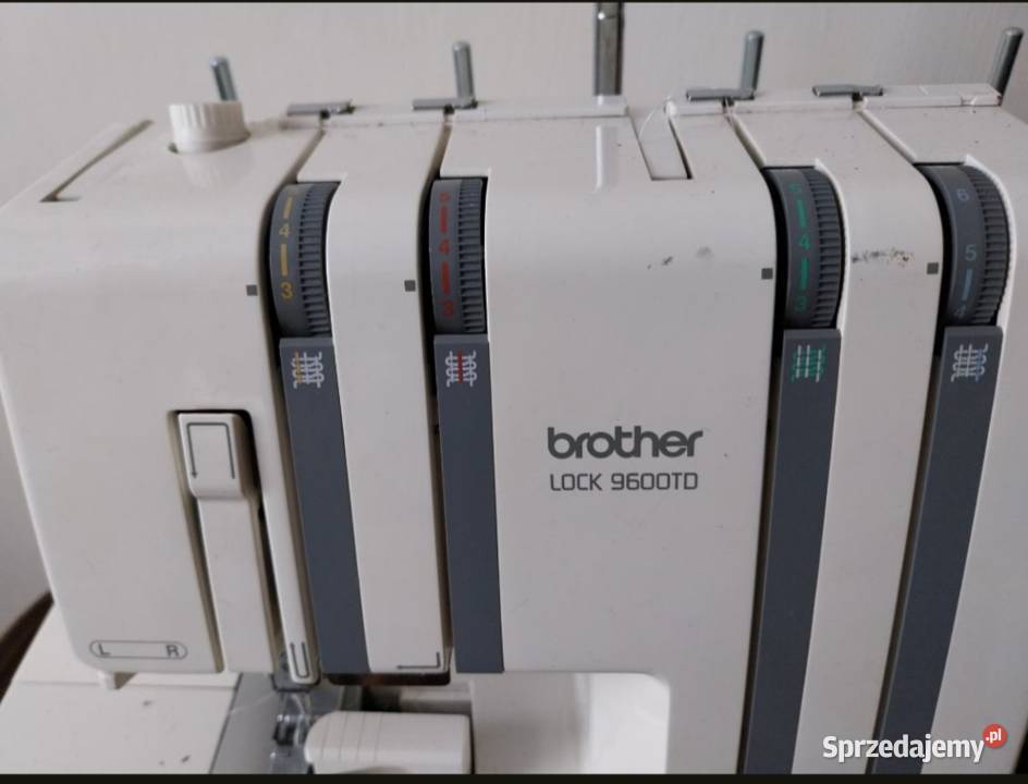 Maszyna do szycia Owerlok Brother 9600td