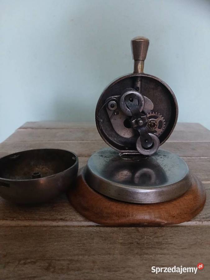 Stary kolekcjonerski dzwonek recepcyjny