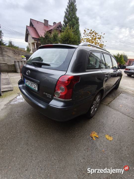 TOYOTA AVENSIS 2007r pomorskie Mrzezino