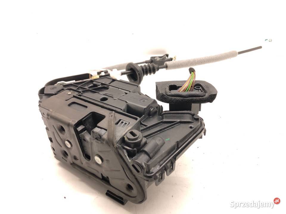 ZAMEK DRZWI PRAWY TYŁ SKODA FABIA III Hatchback