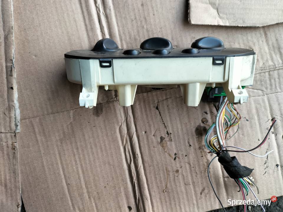 RENAULT CLIO 2 PANEL NAWIEWU KLIMATYZACJI Kamień-Kolonia