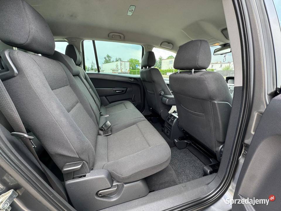 Opel Zafira B Lift 22 Benzyna Opłacony 7 osobowa światła przeciwmgielne