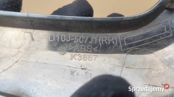 MAZDA CX3 CHROM LISTWA PRAWA ZDERZAK PRZÓD GRILL osobowe śląskie Ruda Śląska