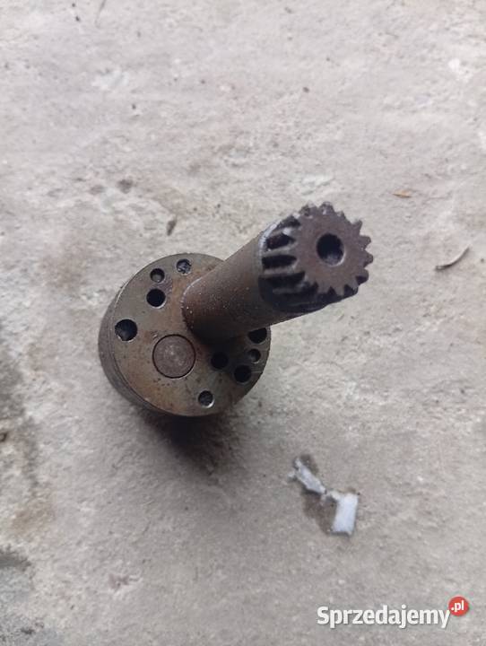 Junak M07 5758r pompa oleju z zaworkiem Wojsławice sprzedam