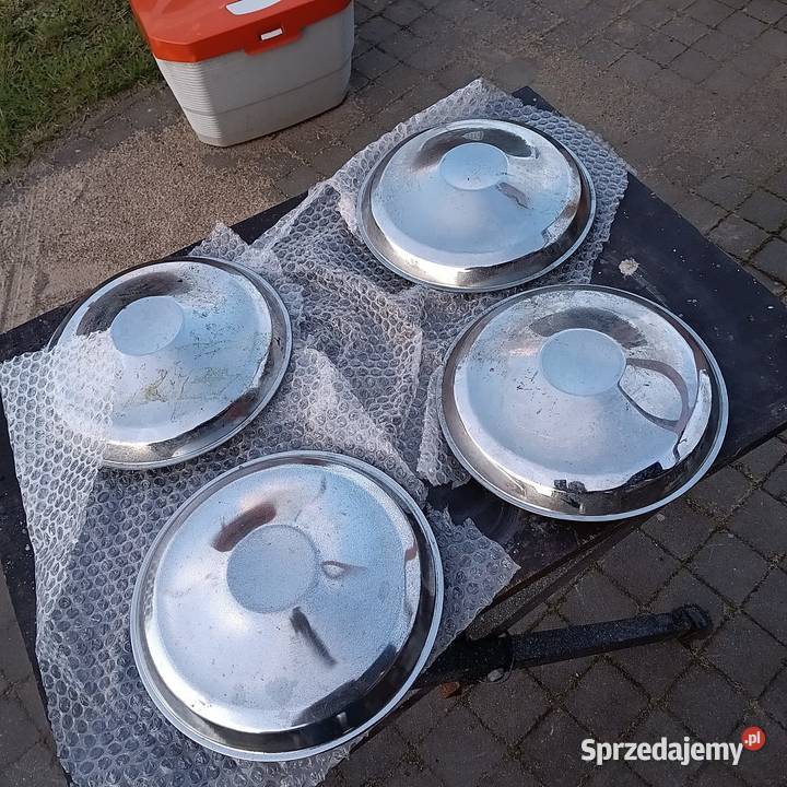 Sprzedam Kołpaki żuk syrena warszawa Średnica 16" Felgi Budno