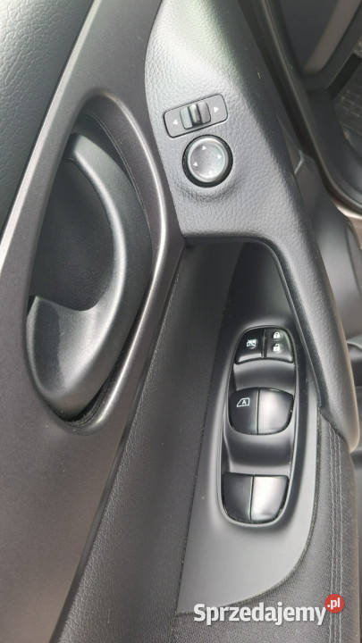 Nissan Qashqai 12 115 Polska II 20132021 Qashqai mazowieckie Ostrołęka sprzedam