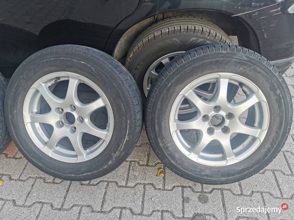 Komplet Felg ALU 16
7JX16 H2 ET46 Opony Pirelli