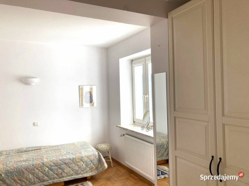 Do wynajęcia apartament 5 pokoi 132m2 metrze Warszawa