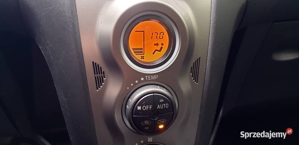 Toyota Yaris 133 Luna Łaskarzew