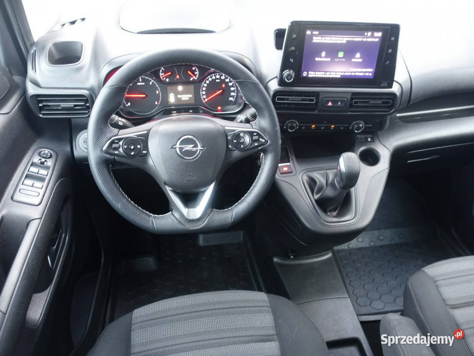 Opel Combo 15D Ledy Alu Klimatronik CarPlay śląskie Częstochowa