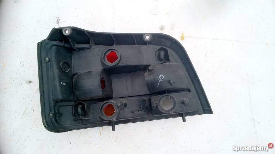 SUZUKI BALENO 3D LAMPA TYŁ PRAWA Pozostałe sprzedam