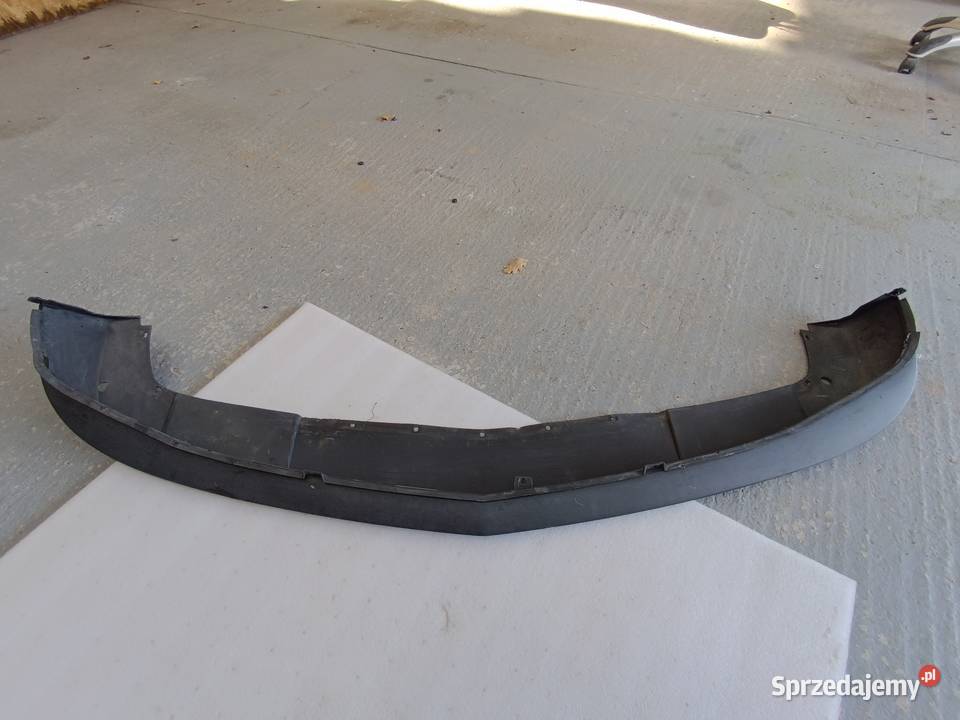 Dolna dokładka przedniego zderzaka Challenger osobowe świętokrzyskie Starachowice
