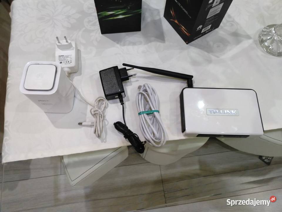 Sprzedam dwa Routery Huawei i TP Link Internet i komunikacja Ostrów Wielkopolski