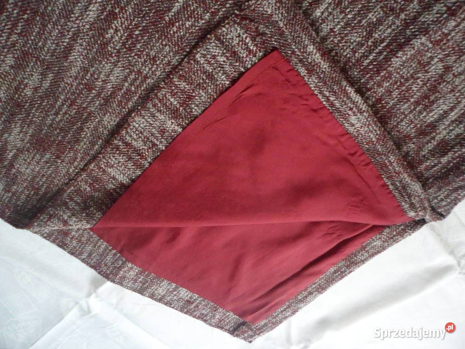 spódnica marki Apriori