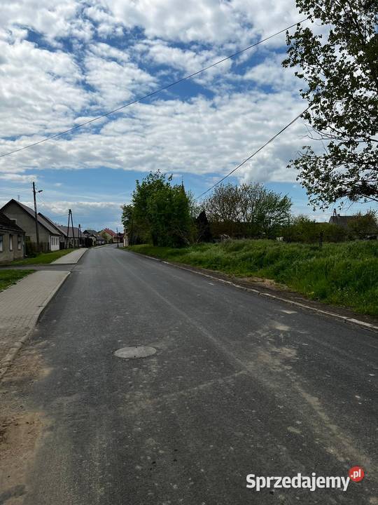 Działka budowlana drodze asfaltowej Goszków
