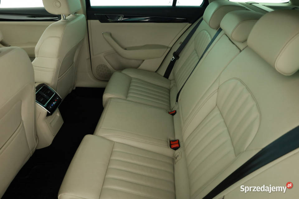Skoda Superb 20 TDI hak Superb Piaseczno