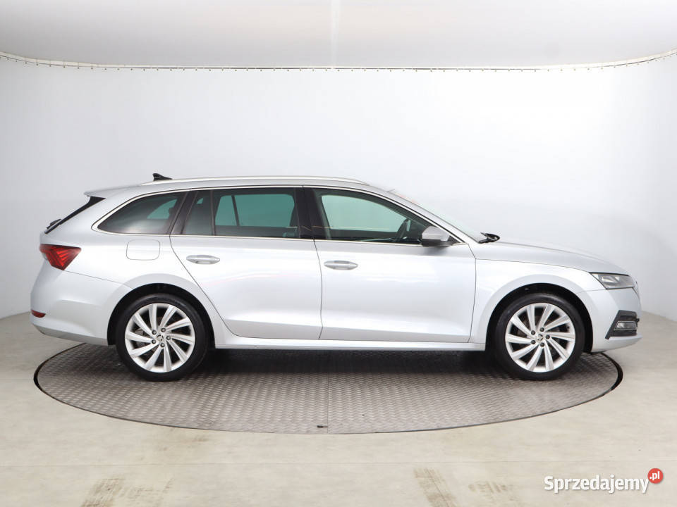 Skoda Octavia 15 TSI kamera cofania Octavia Piaseczno