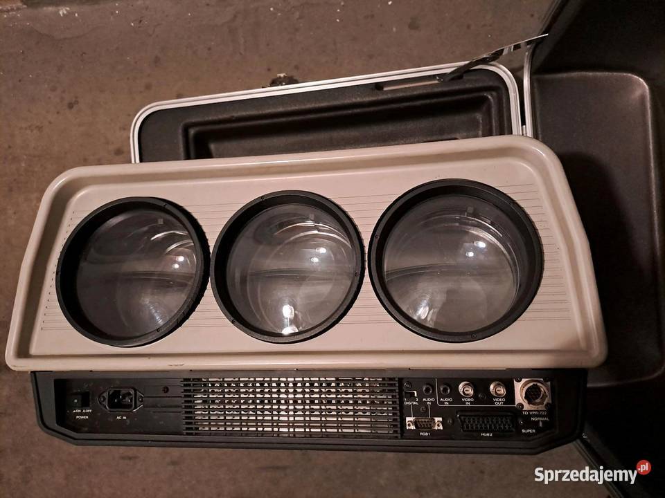 Sprzedam projektor Sony VPH 1030 QM Sławno sprzedam