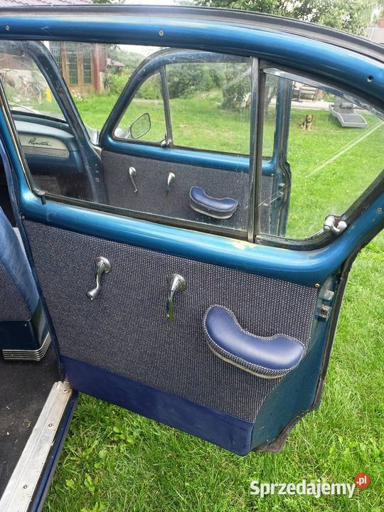 Plymouth Savoy Złojec