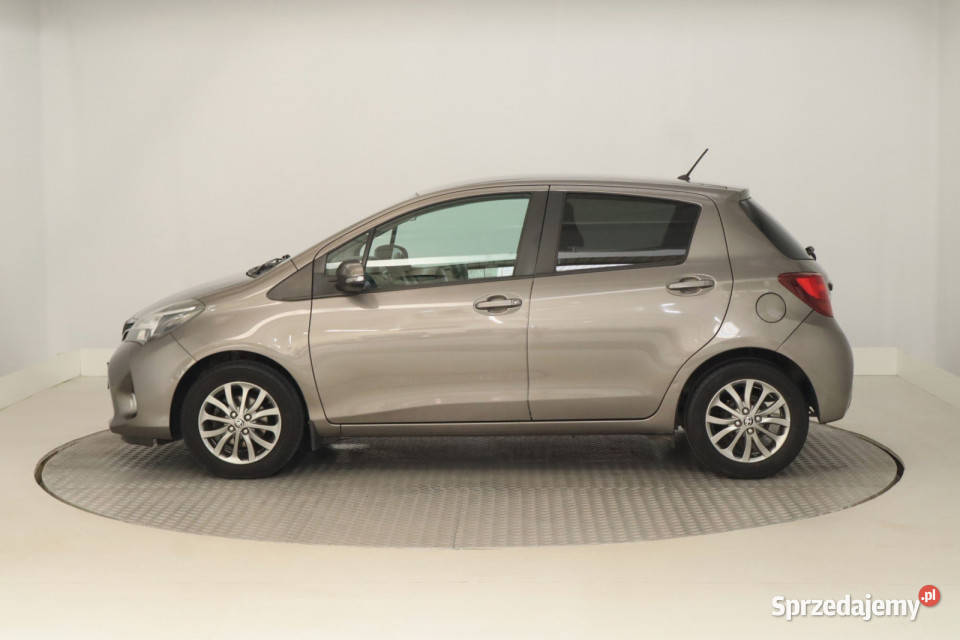 Toyota Yaris 133 Dual VVTi Hatchback Zabrze