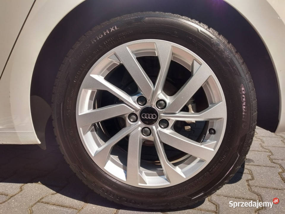 Audi A1 10 TFSI 110 oświetlenie ambient audi manualna Tychy