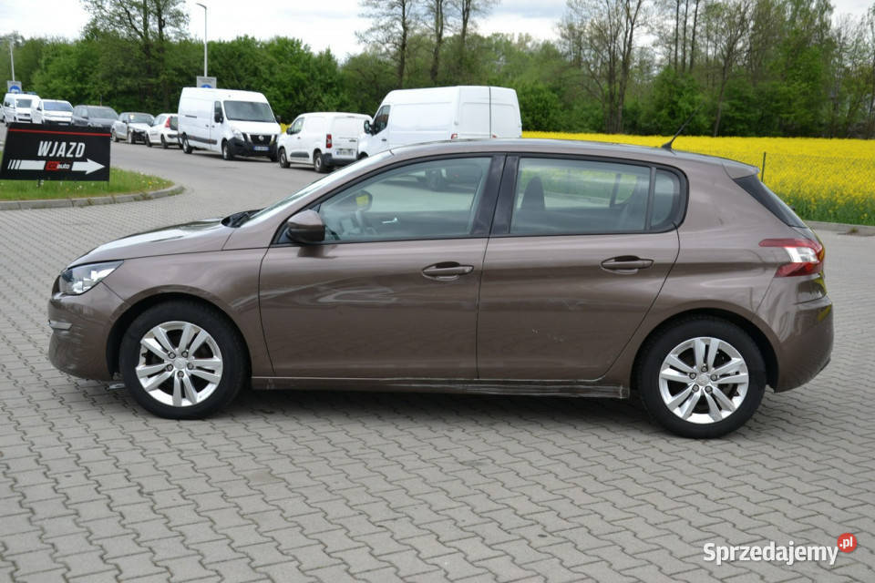 Peugeot 308 12 benzyna 110 tablet ledy komputer 308 Kęty