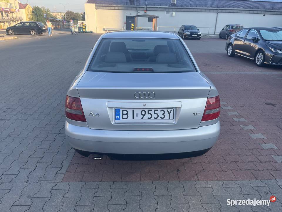 Sprzedam Audi A4B5 16 benzyna wspomaganie kierownicy Białystok