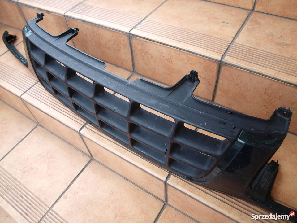 Opel Frontera B grill atrapa przednia 1997 2003r części blacharskie Kalisz