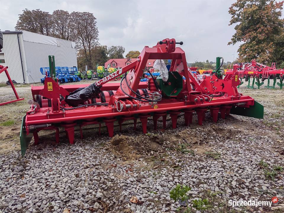AGROMASZ SN301 zestaw uprawowosiewny nadbudowany Żółkiewka-Osada