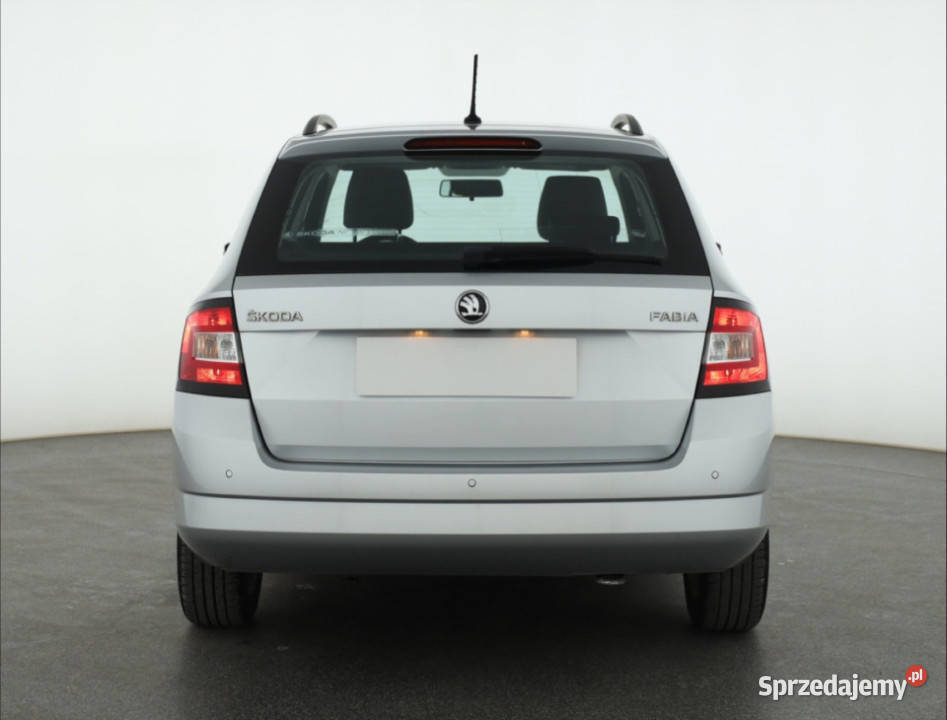 Skoda Fabia 12 TSI mazowieckie Piaseczno