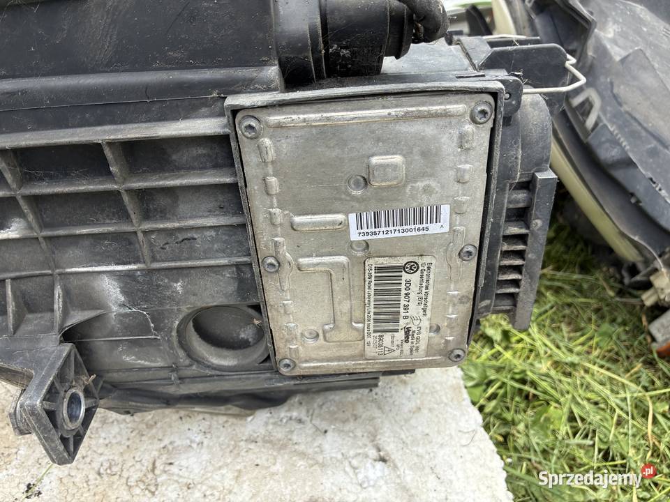 Lampa Prawa Przód Volkswagen Passat B6 Bi Xsenon Wisznice