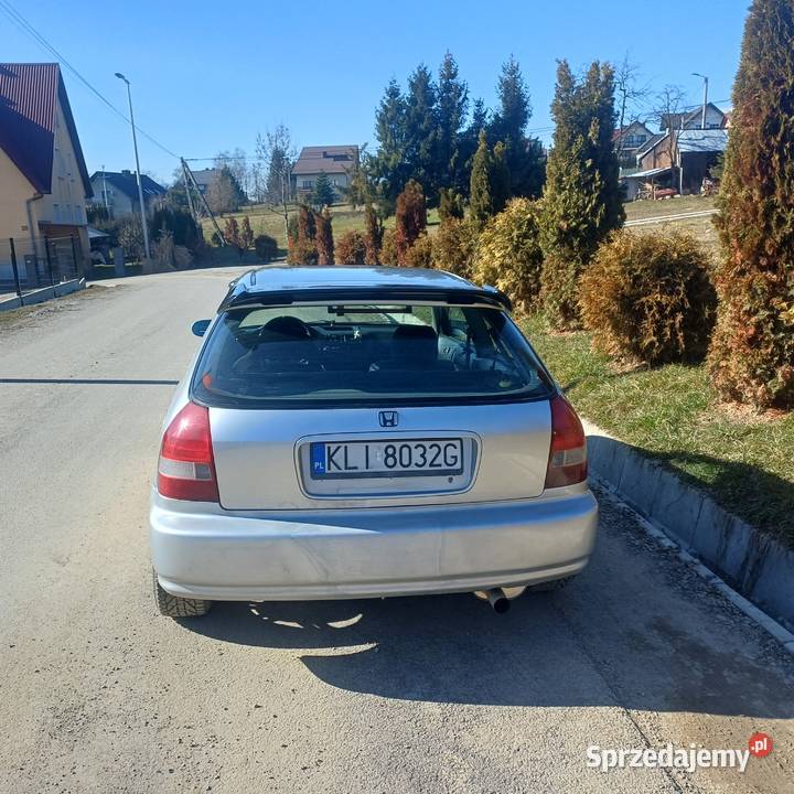 Honda civic vi hatchback 1600cm3 Limanowa