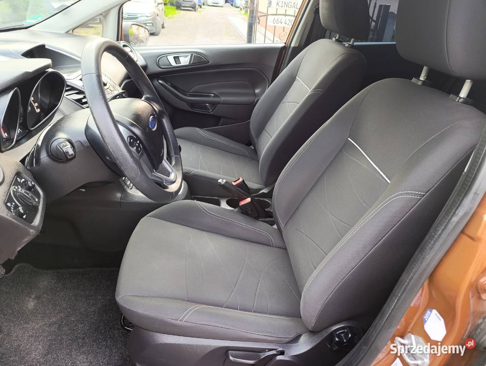 Ford Fiesta 12 benzyna 2014r 5 drzwi