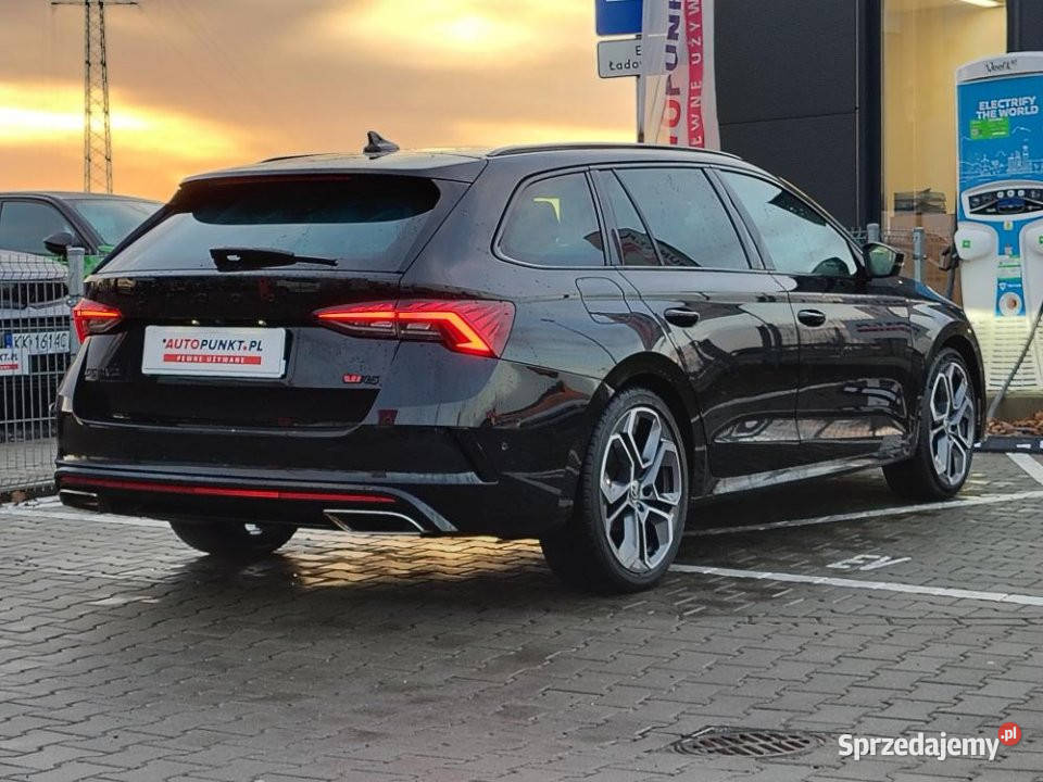 Skoda Octavia 2022r 4x4 Automat Aktywne Rok produkcji 2022 Octavia Poznań
