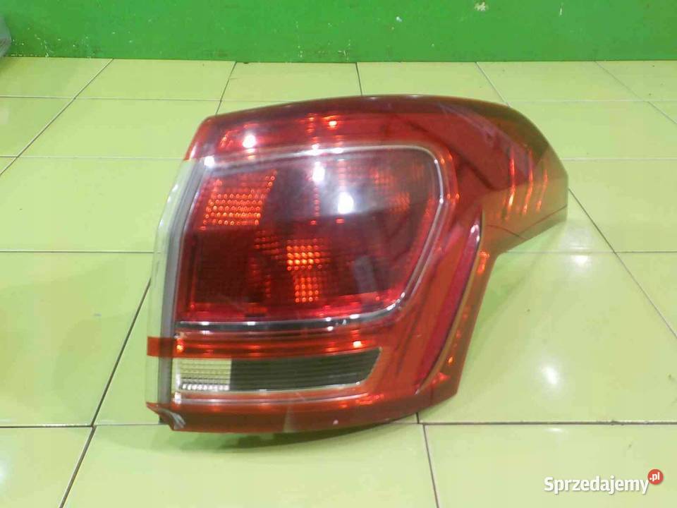 FORD B 1217 5D lampa prawa tyl AV1113404AG mazowieckie